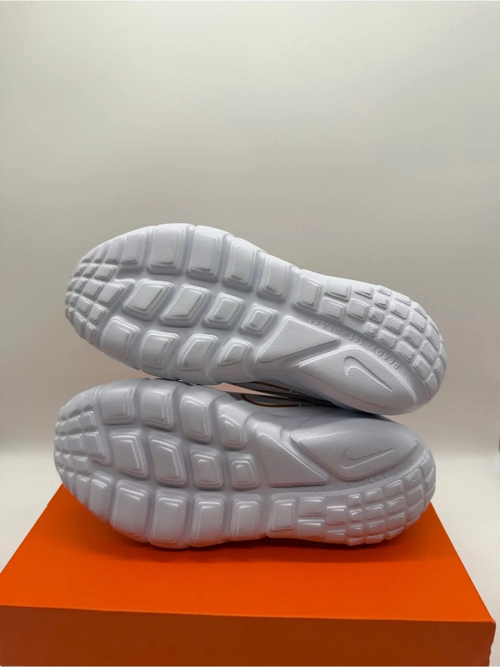 Nike Flex Runner 2 PS White Metallic DJ6040-101 Size 2Y